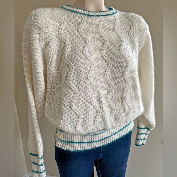 Vintage Jaclyn Smith Angora Blend Sweater L White Teal Trim Button Hem - Picture 1 of 9